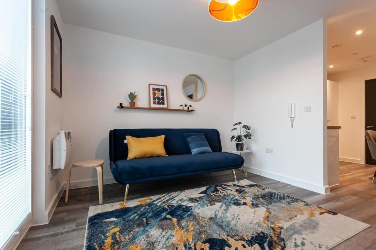 Stunning 2 Bed Flat 5Min To Old Trafford Stadium Mánchester Exterior foto